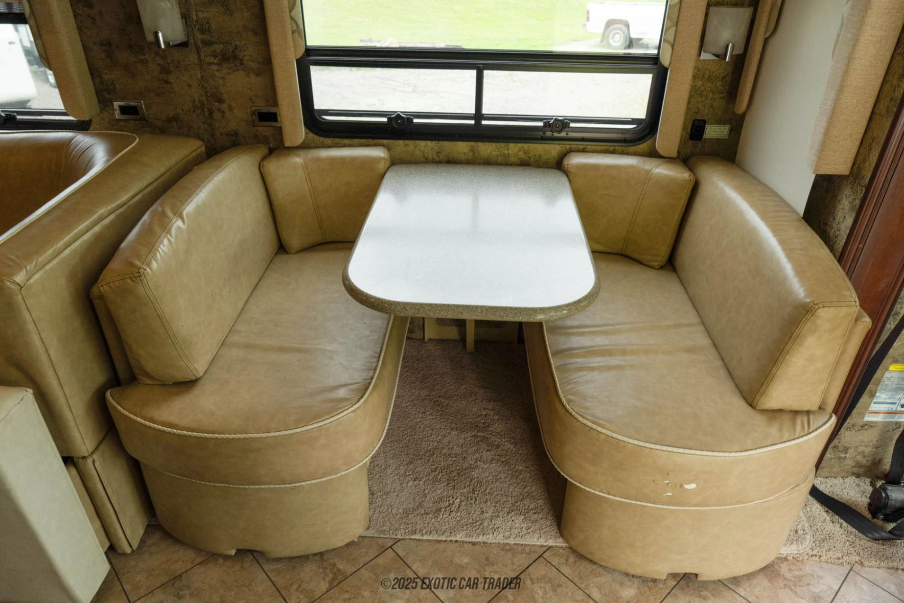 2016 Newmar Bay Star - Interior Photo