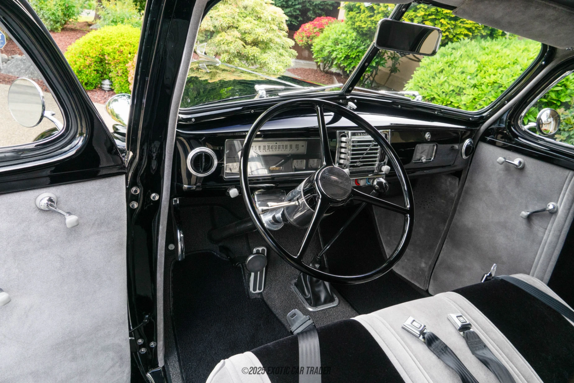 1939 Chevrolet Master Deluxe - Interior Photo