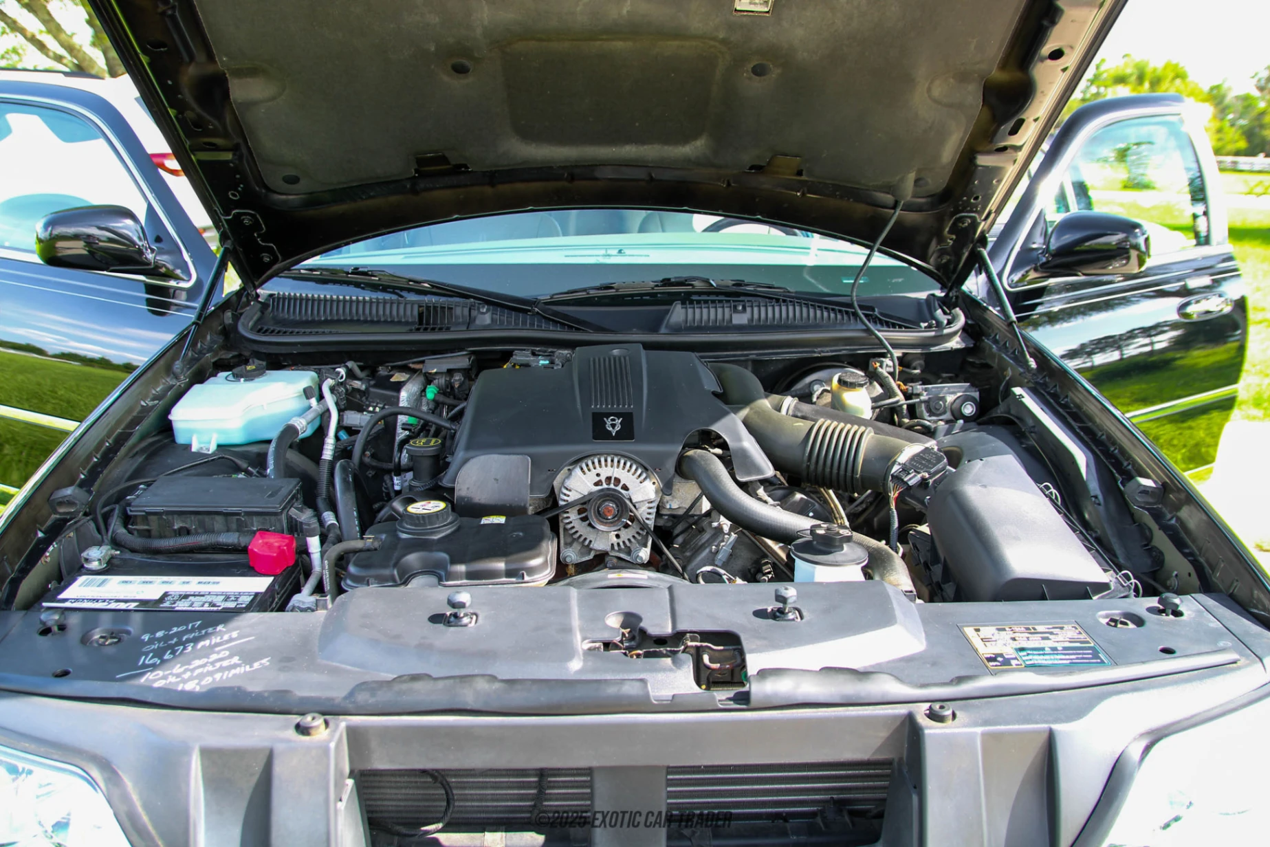 2003 Lincoln Town Car - Engine Photo