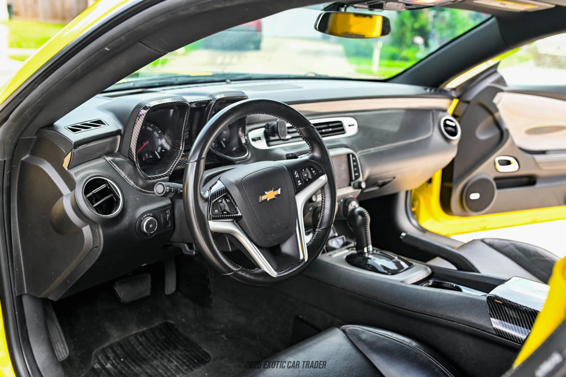 2014 Chevrolet Camaro - Interior Photo