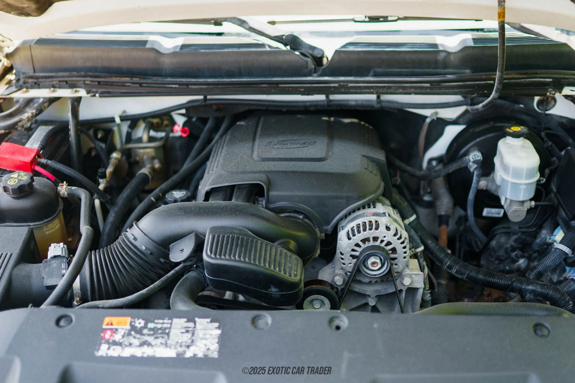 2011 Chevrolet Silverado 1500 - Engine Photo