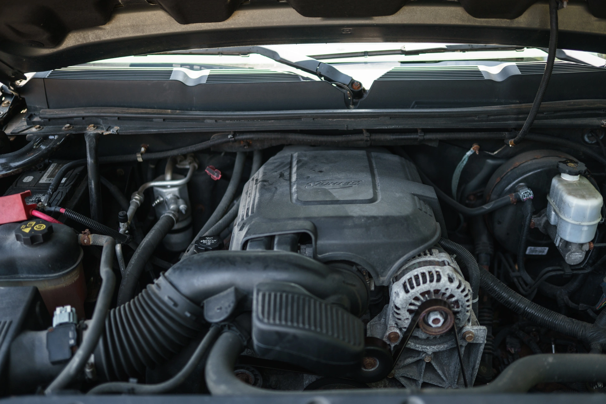 2011 Chevrolet Silverado 1500 - Engine Photo