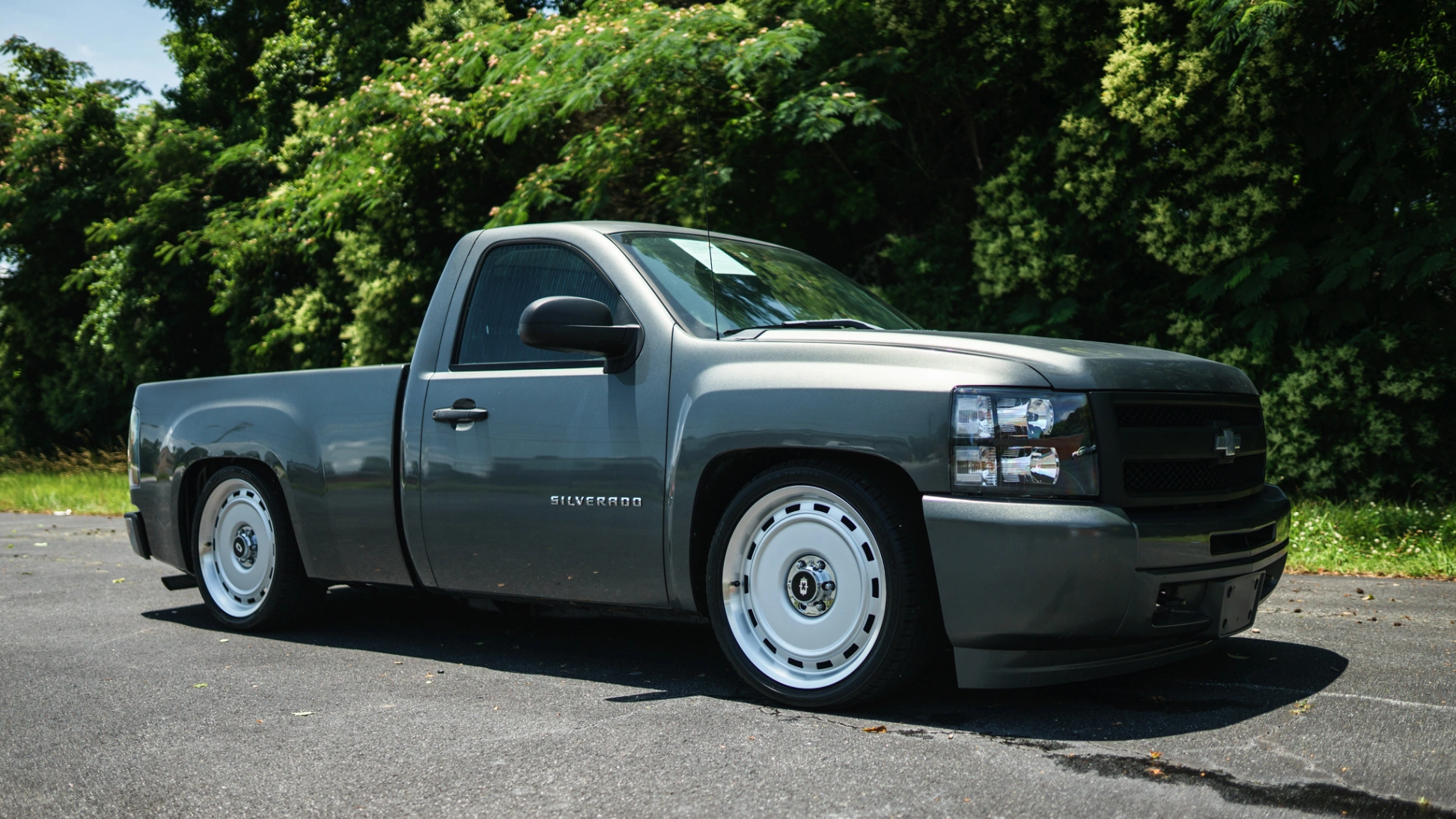 2011 Chevrolet Silverado 1500 - Overview Photo