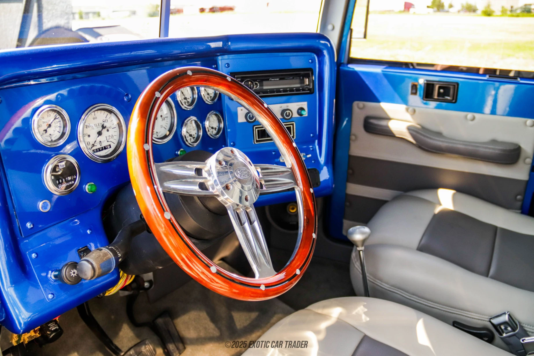 1997 Ford F-350 - Interior Photo