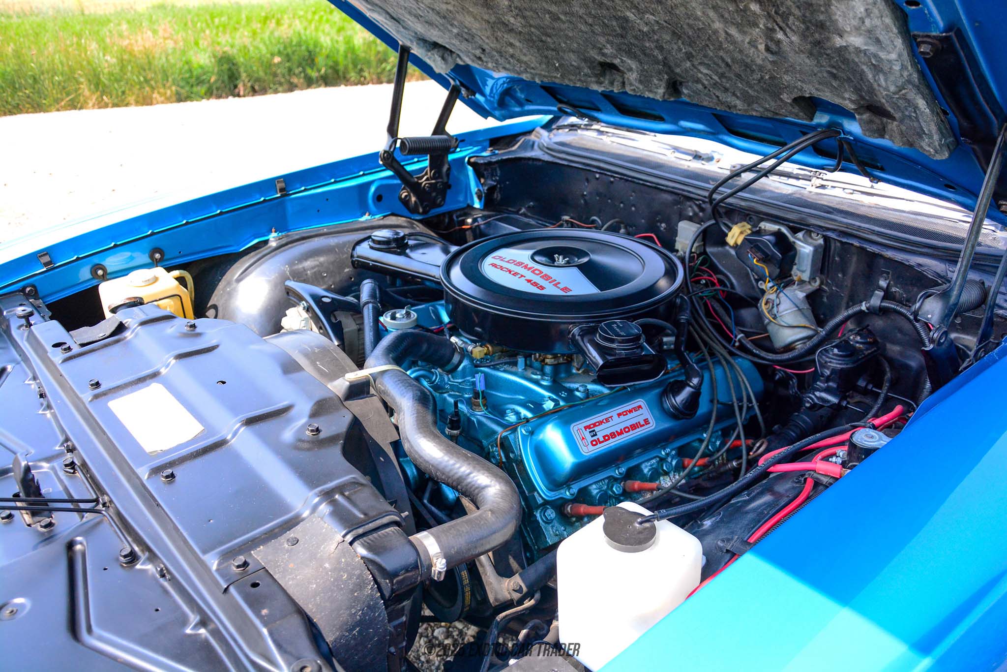 1972 Oldsmobile Cutlass - Engine Photo