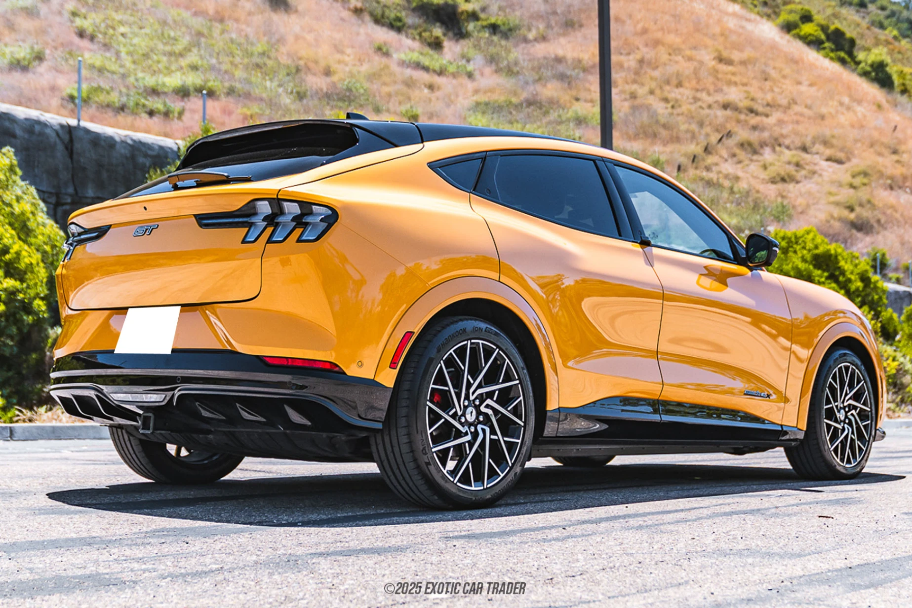 2021 Ford Mustang - Engine Photo