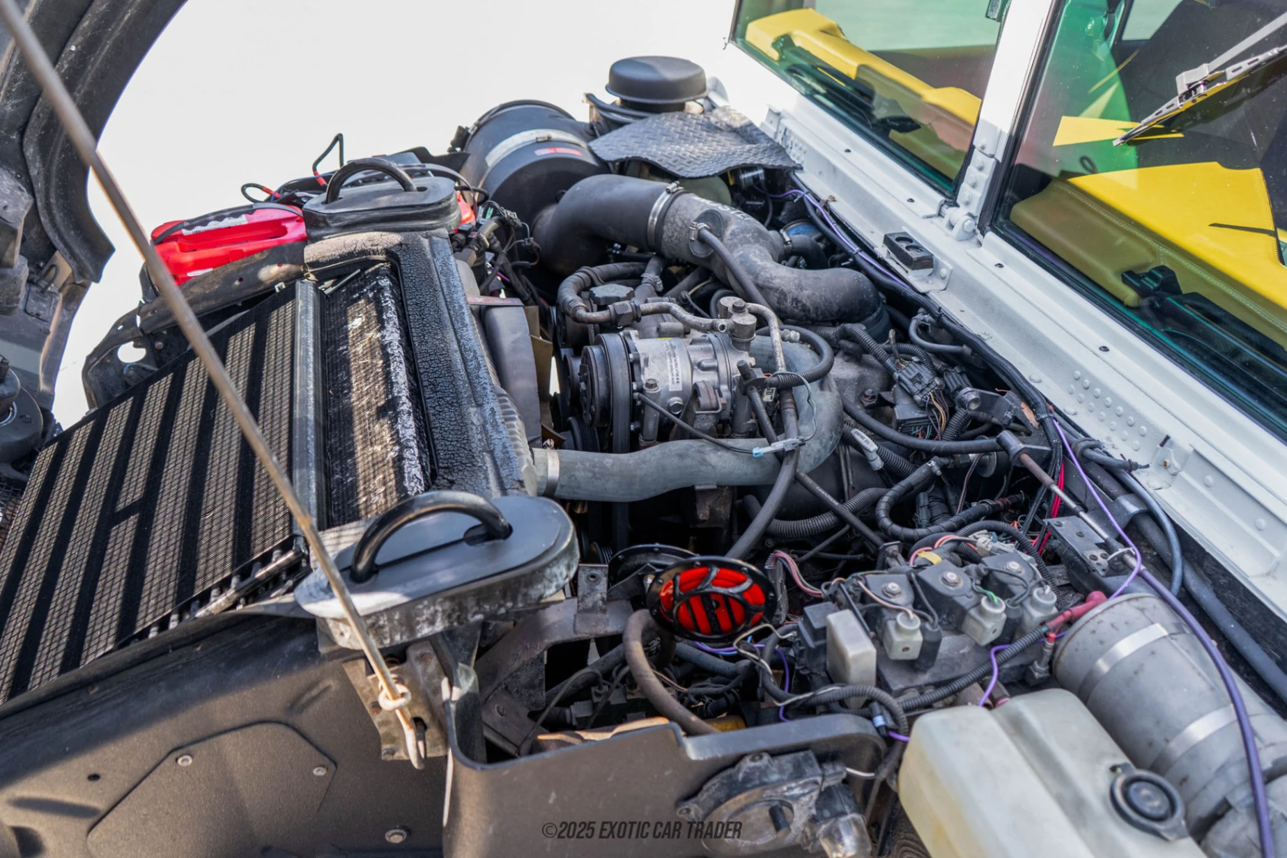 1998 AM General Hummer - Engine Photo