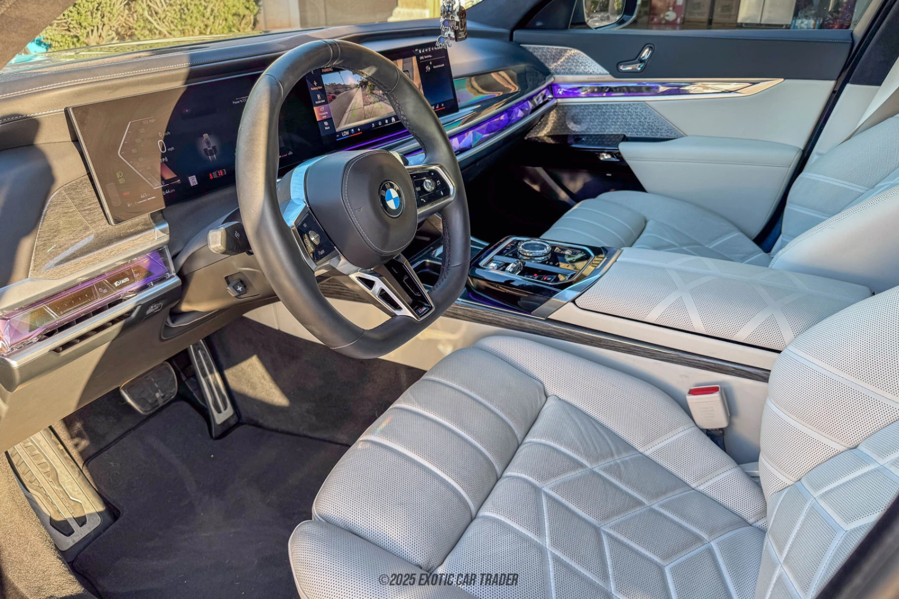 2024 BMW 760i xDrive - Interior Photo