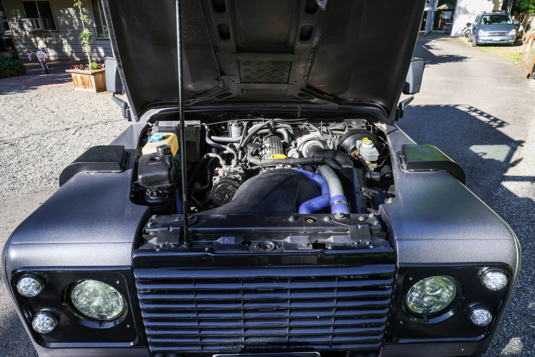 1991 Land Rover Defender 90 - Engine Photo