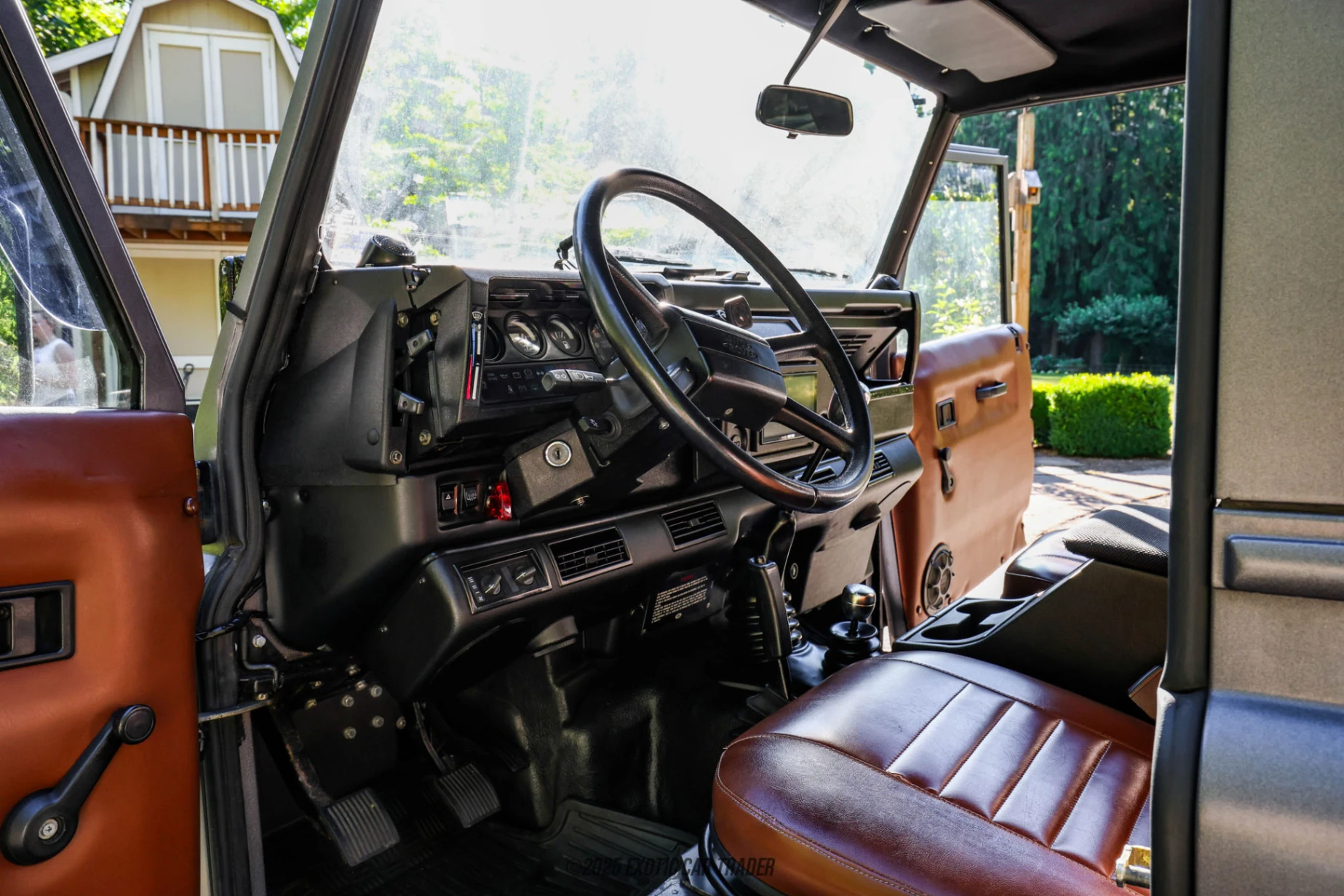 1991 Land Rover Defender 90 - Interior Photo