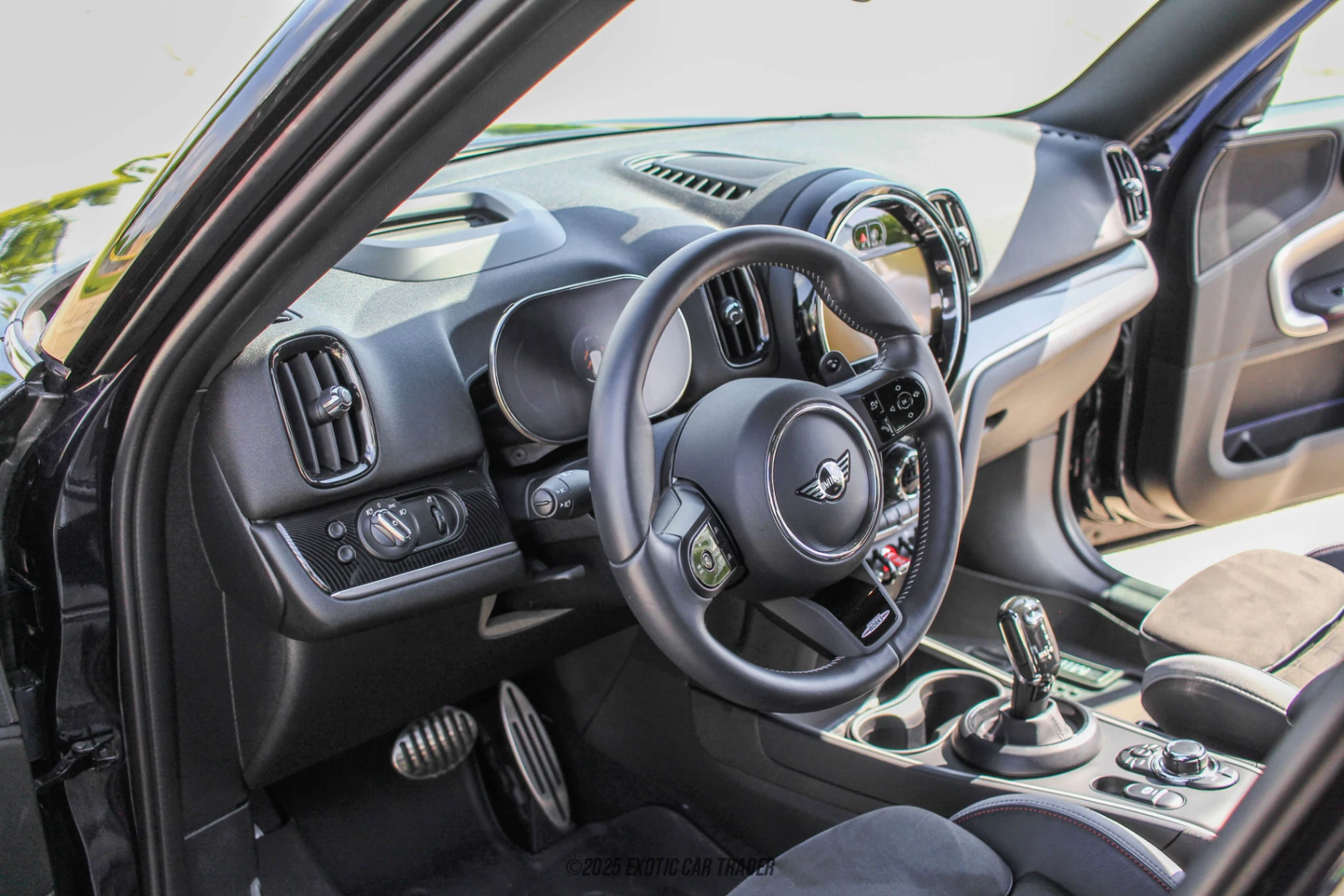 2024 Mini Cooper Countryman - Interior Photo