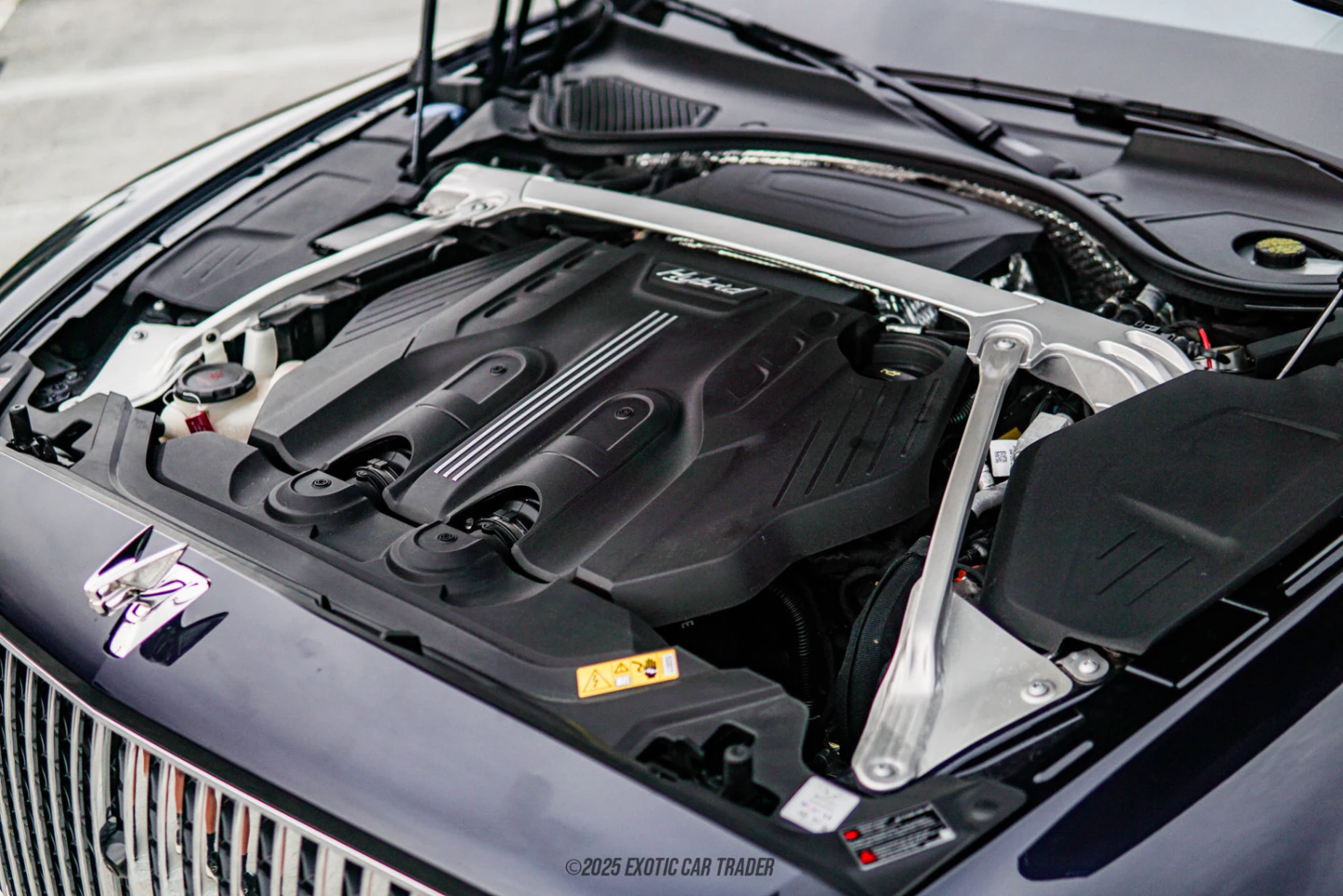 2022 Bentley Flying Spur - Engine Photo