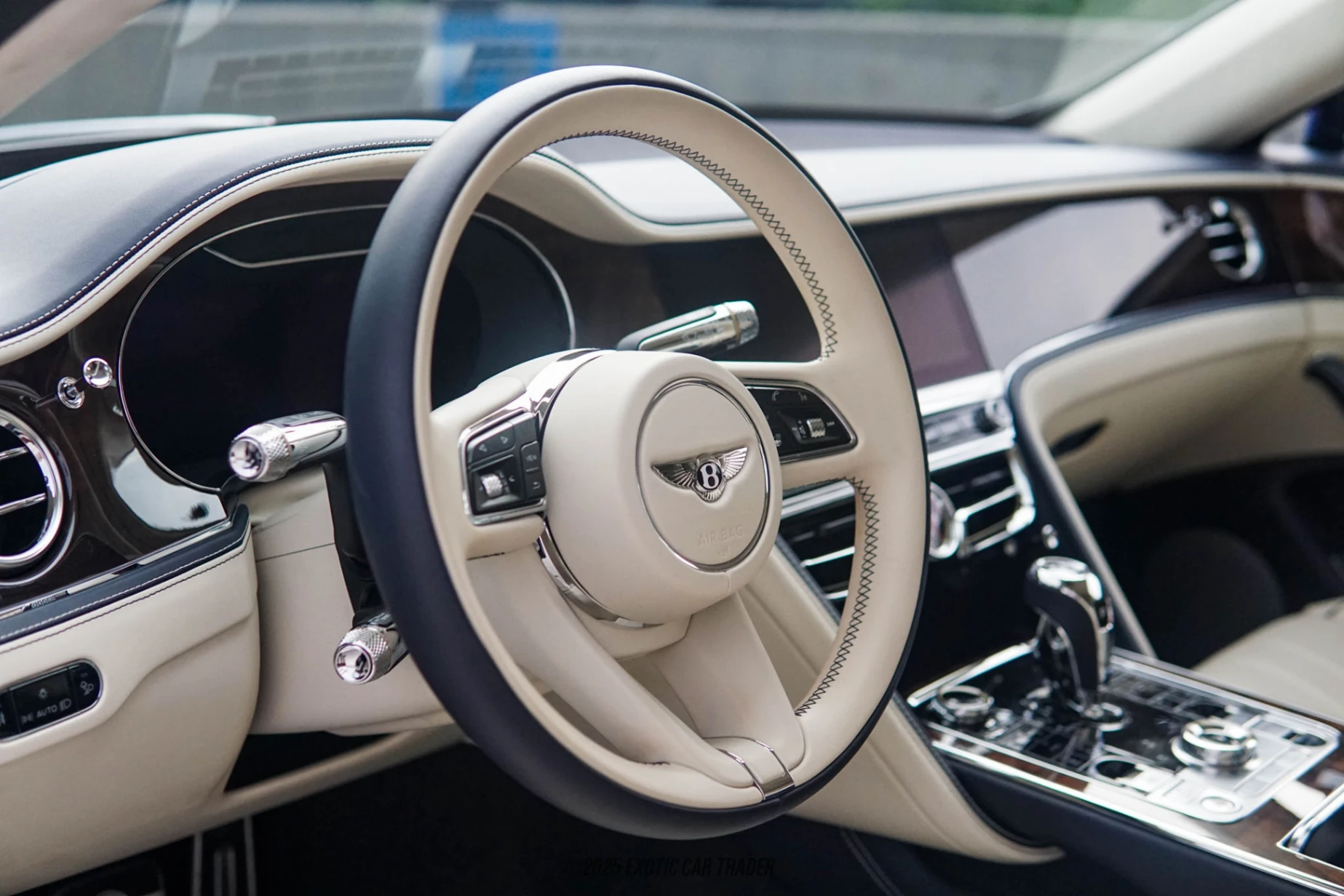 2022 Bentley Flying Spur - Interior Photo