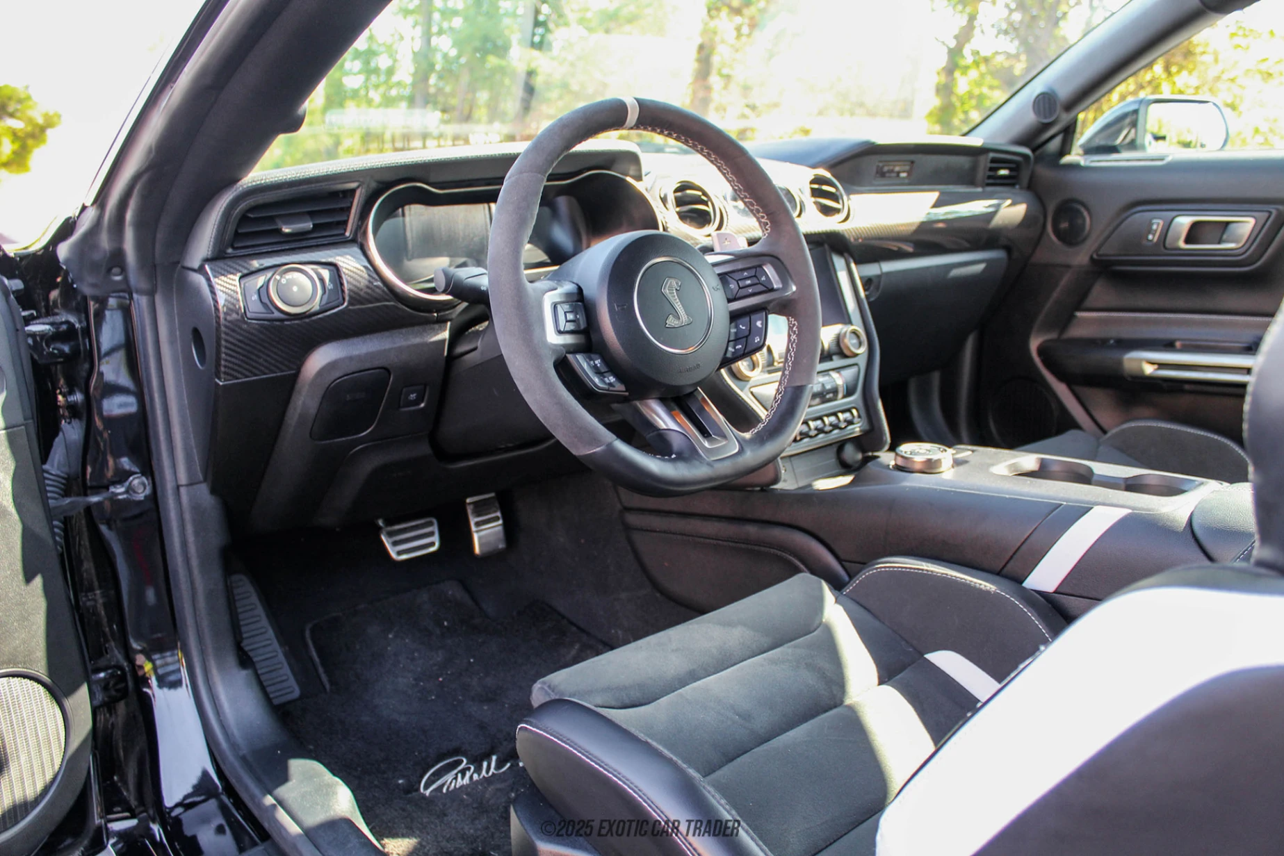 2022 Ford Mustang - Interior Photo