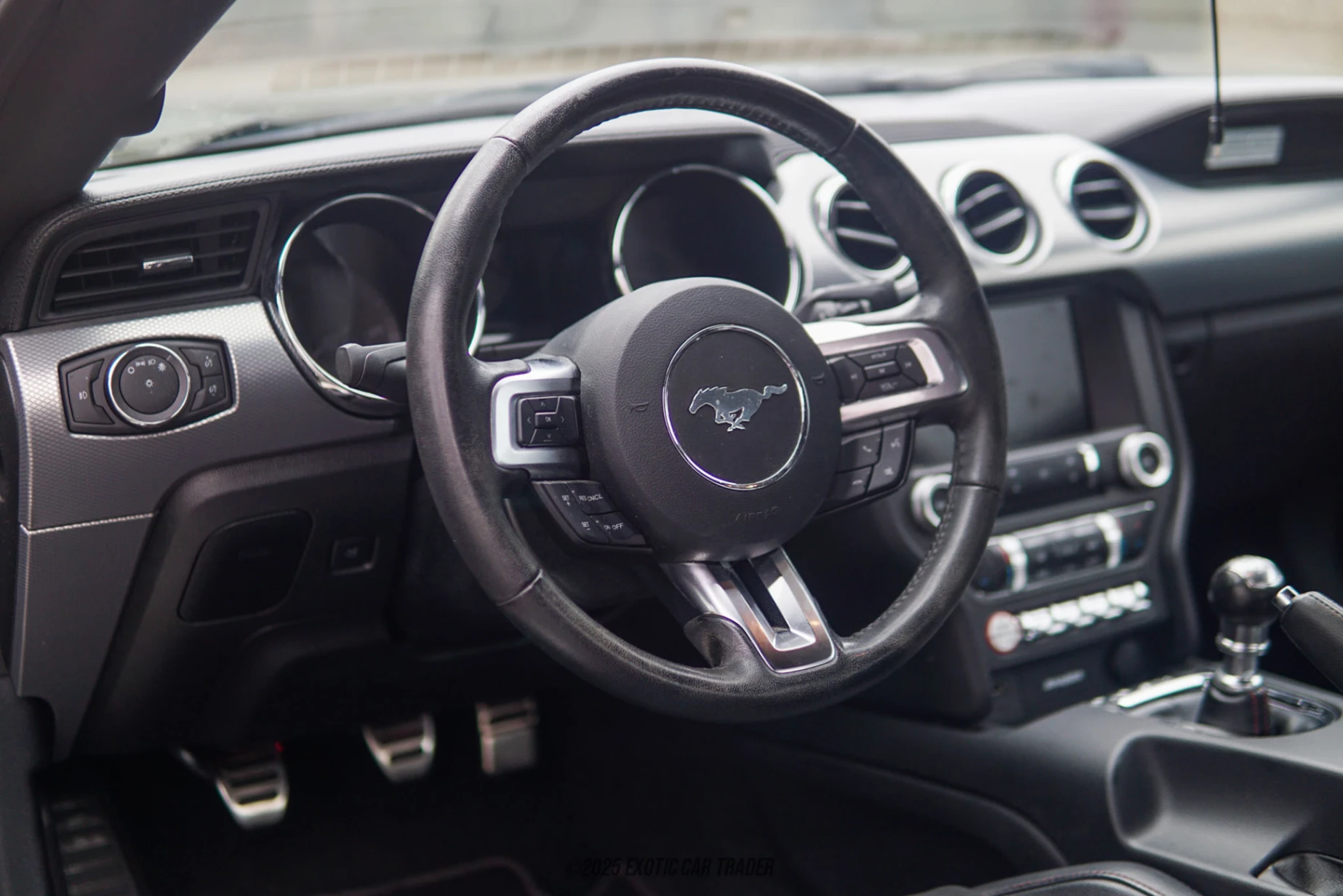 2017 Ford Mustang - Interior Photo