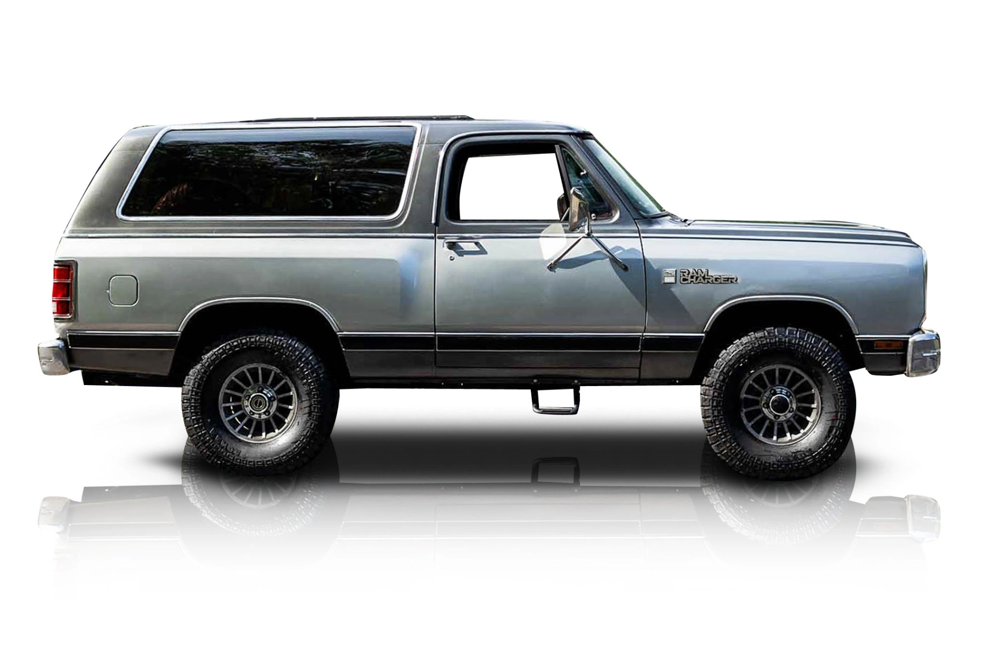 1987 Dodge Ramcharger - Passenger side