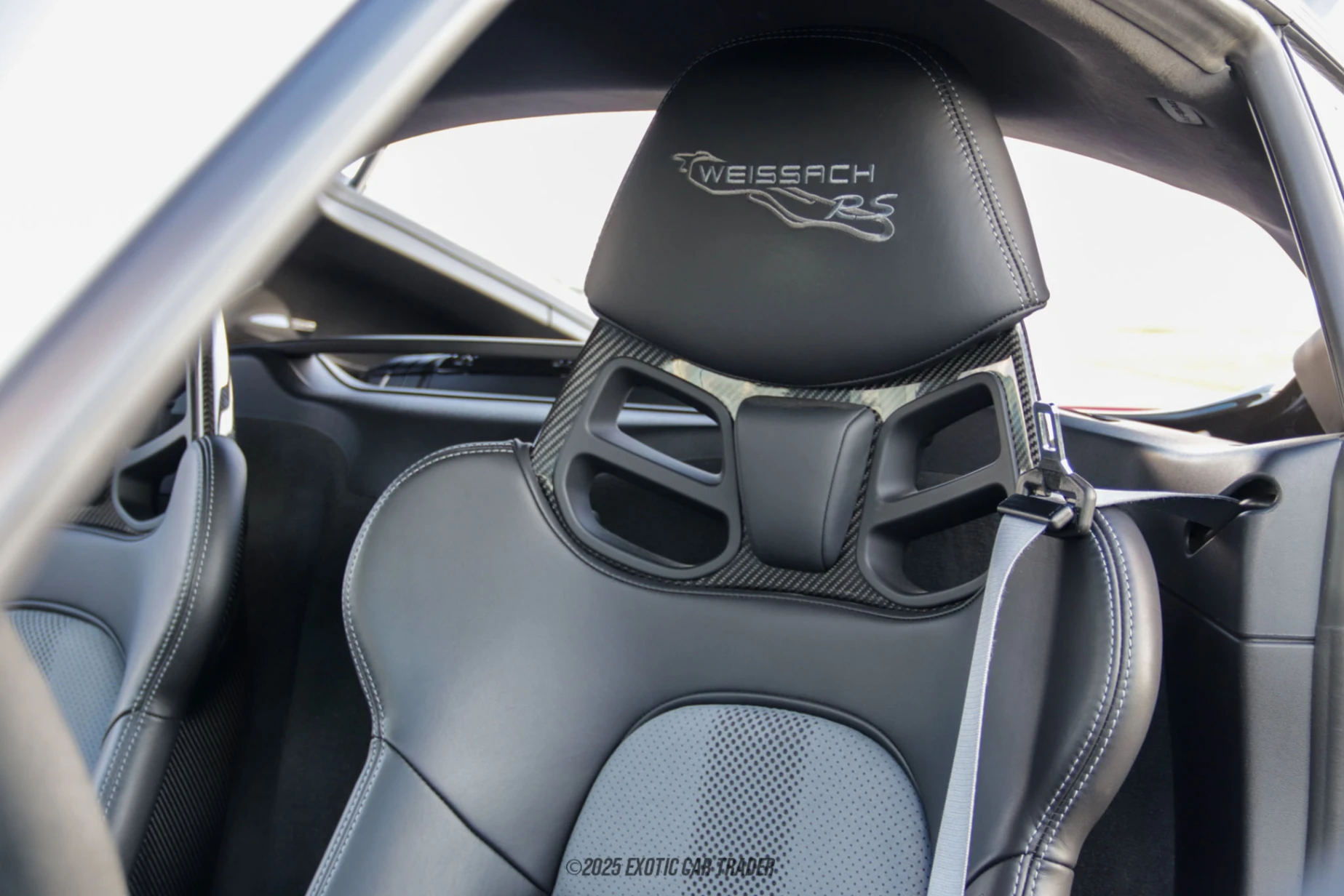 2023 Porsche 718 Cayman - Interior Photo