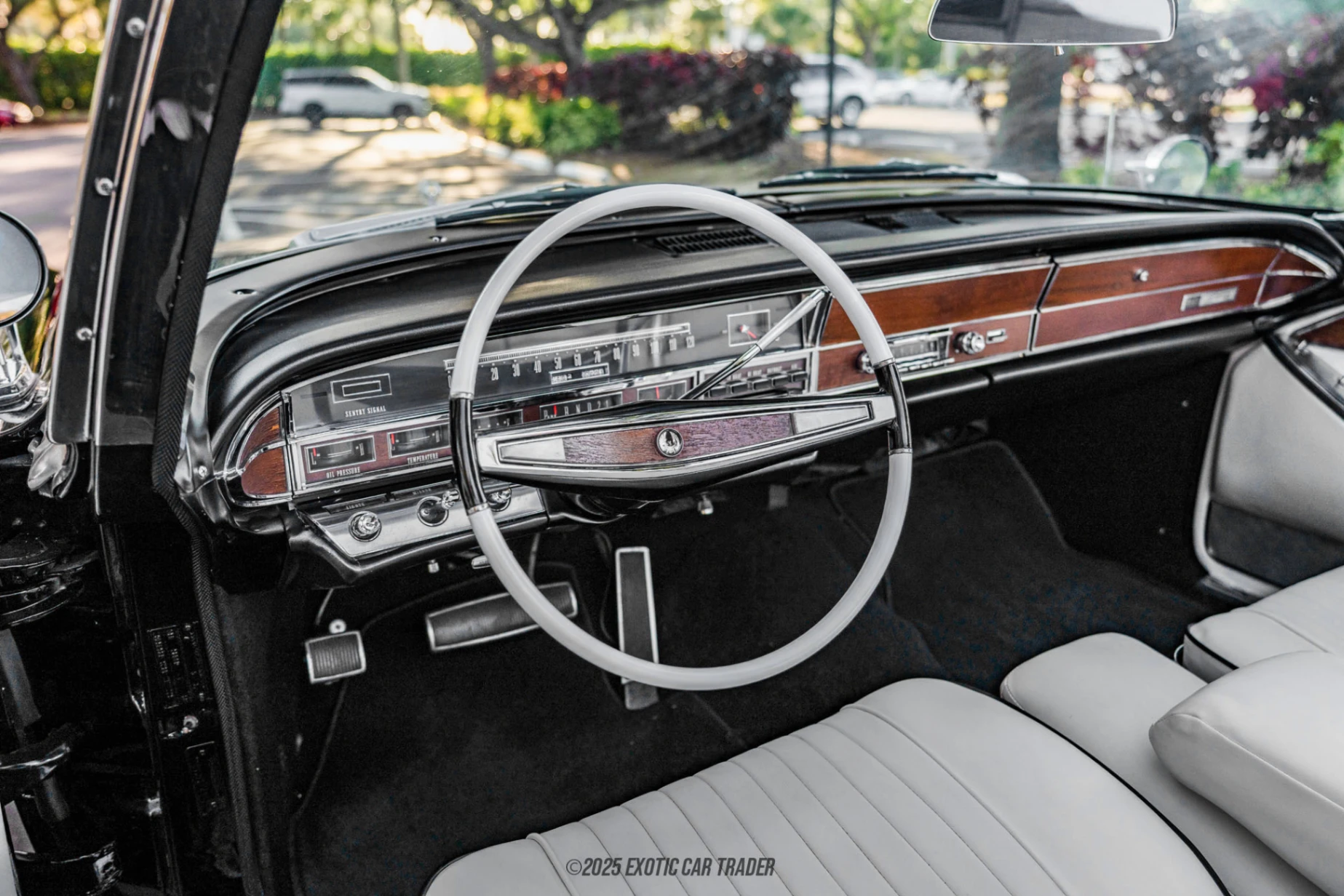 1966 Chrysler Imperial - Interior Photo