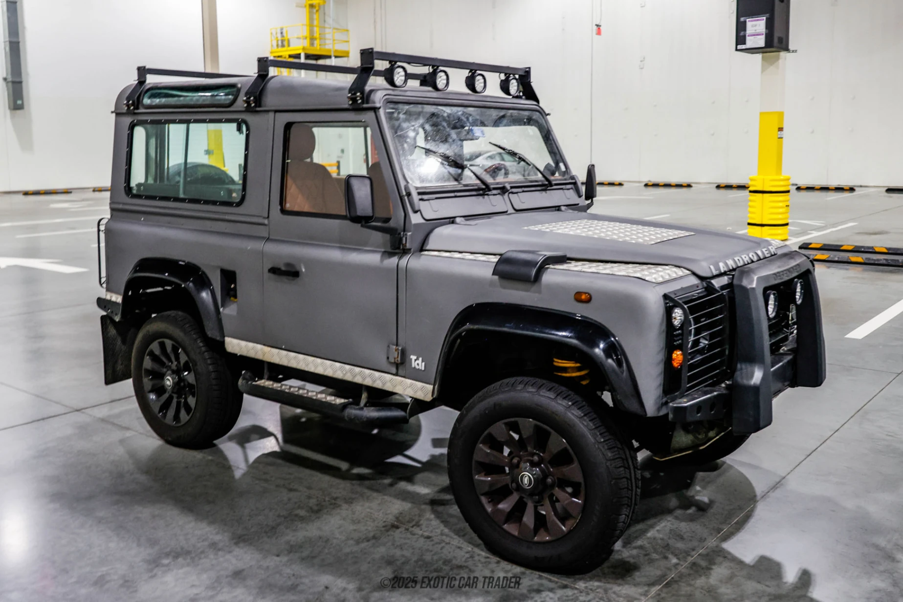1995 Land Rover Defender 90 - Overview Photo