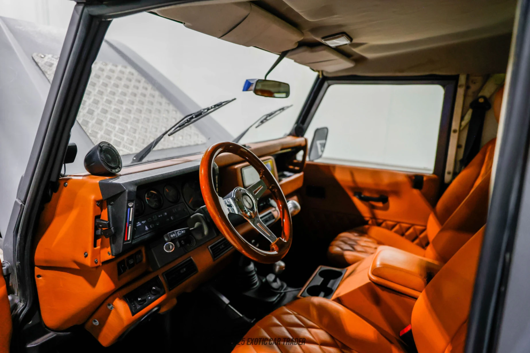 1995 Land Rover Defender 90 - Interior Photo