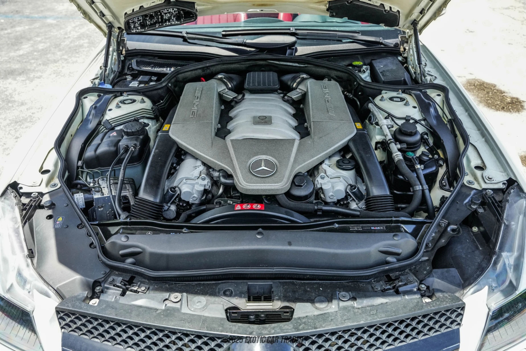 2011 Mercedes-Benz SL63 AMG - Engine Photo