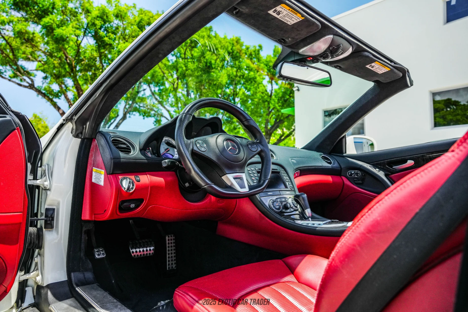 2011 Mercedes-Benz SL63 AMG - Interior Photo