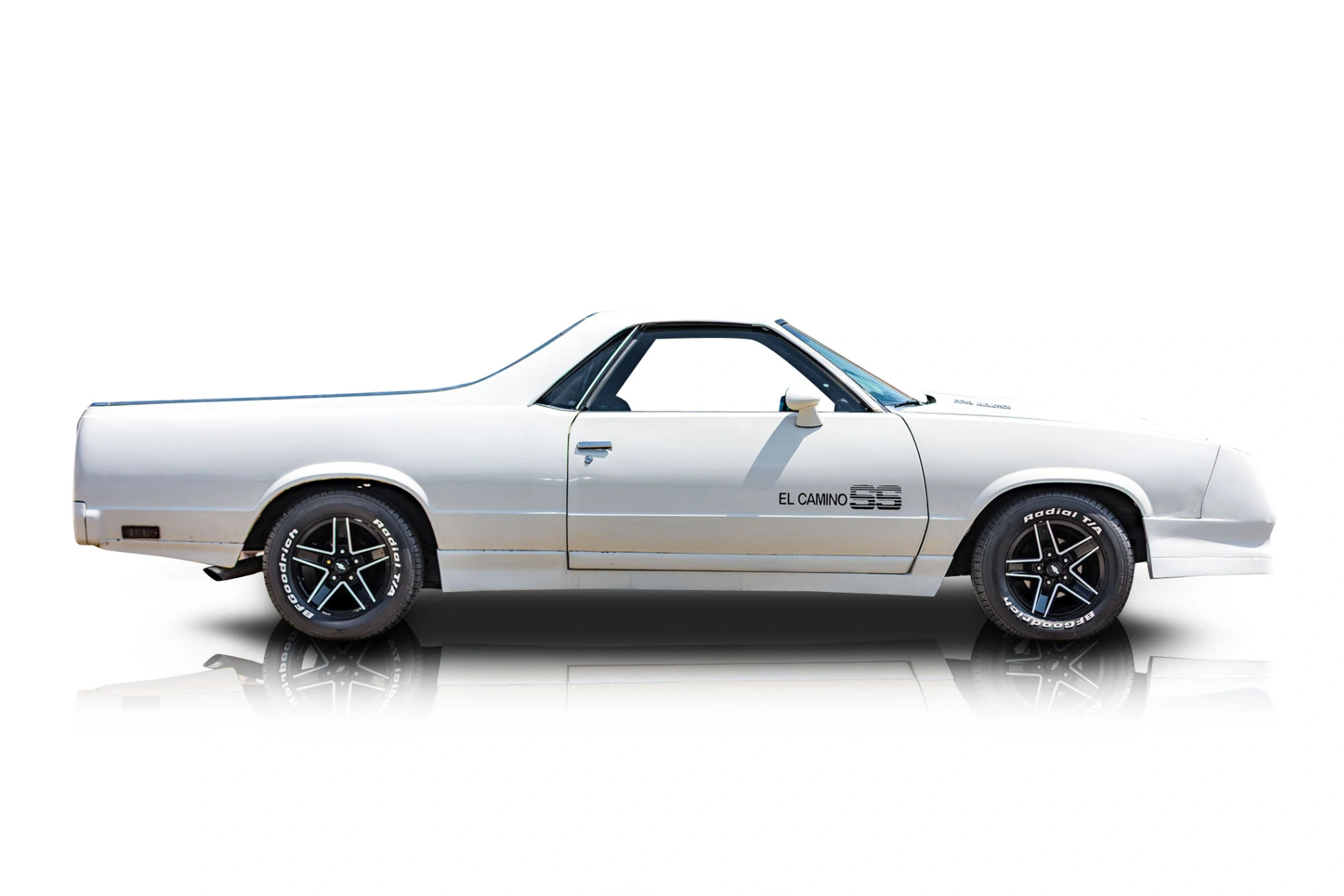 An incredible side shot photo of a Chevrolet El Camino that you should buy.