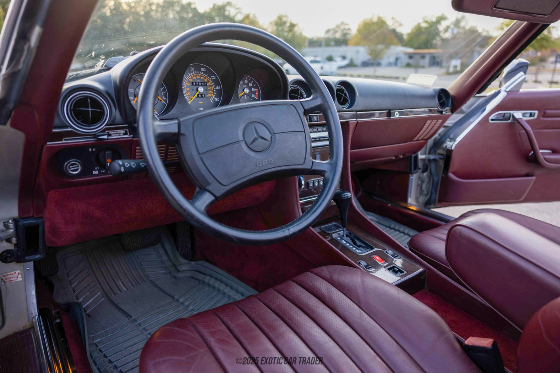 1987 Mercedes-Benz 560SL - Interior Photo