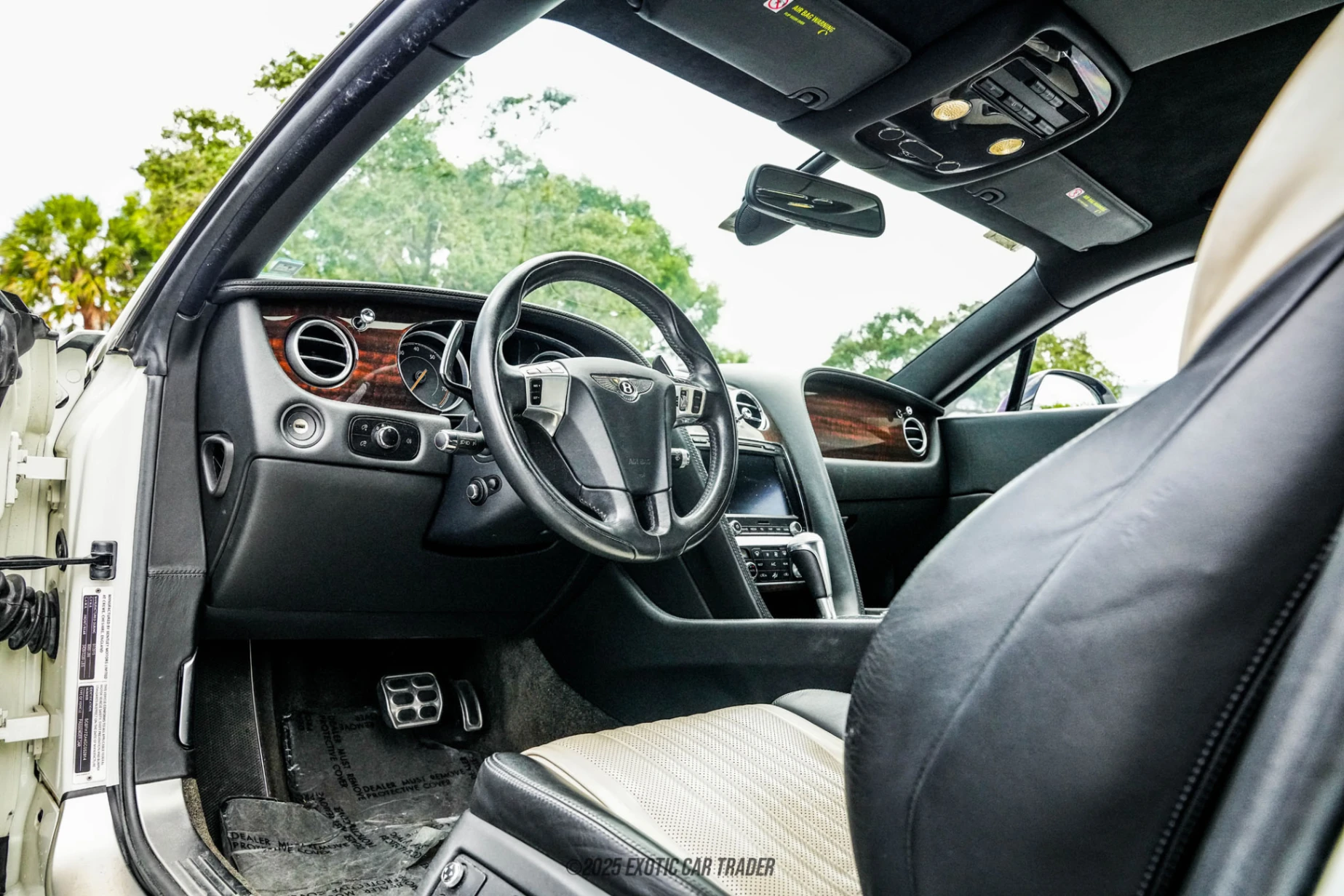 2016 Bentley Continental - Interior Photo