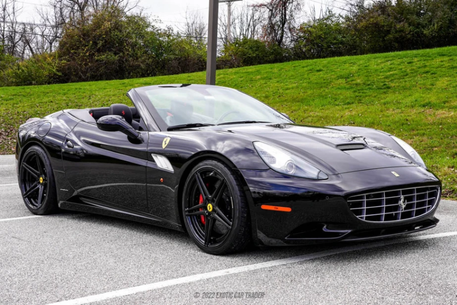 2014 Ferrari California - Overview Photo