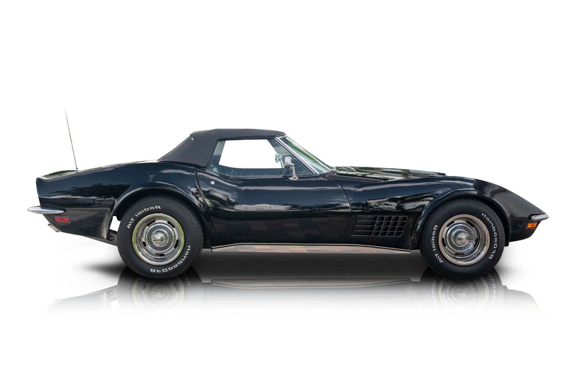 An incredible side shot photo of a Chevrolet Corvette that you should buy.