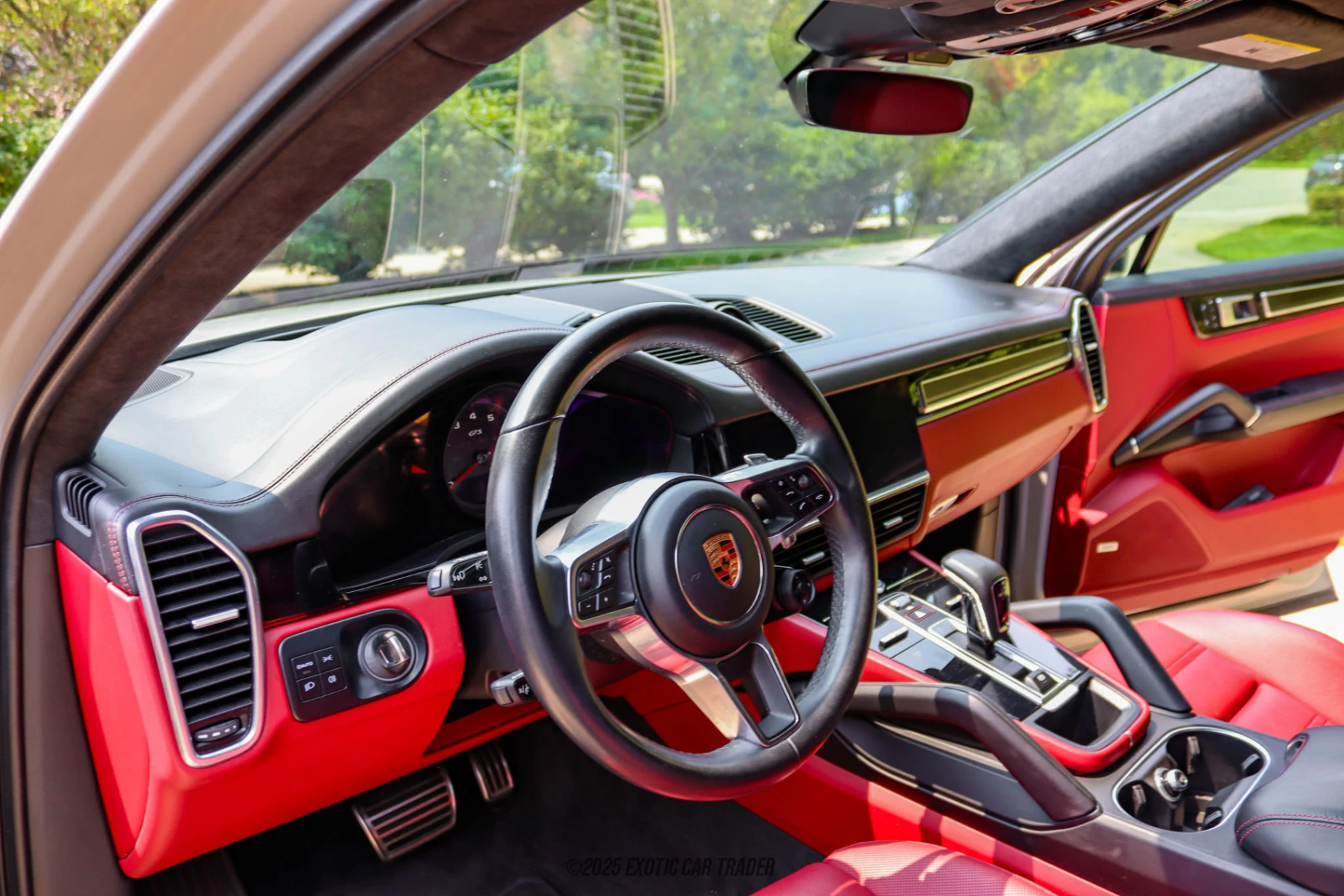 2022 Porsche Cayenne - Interior Photo