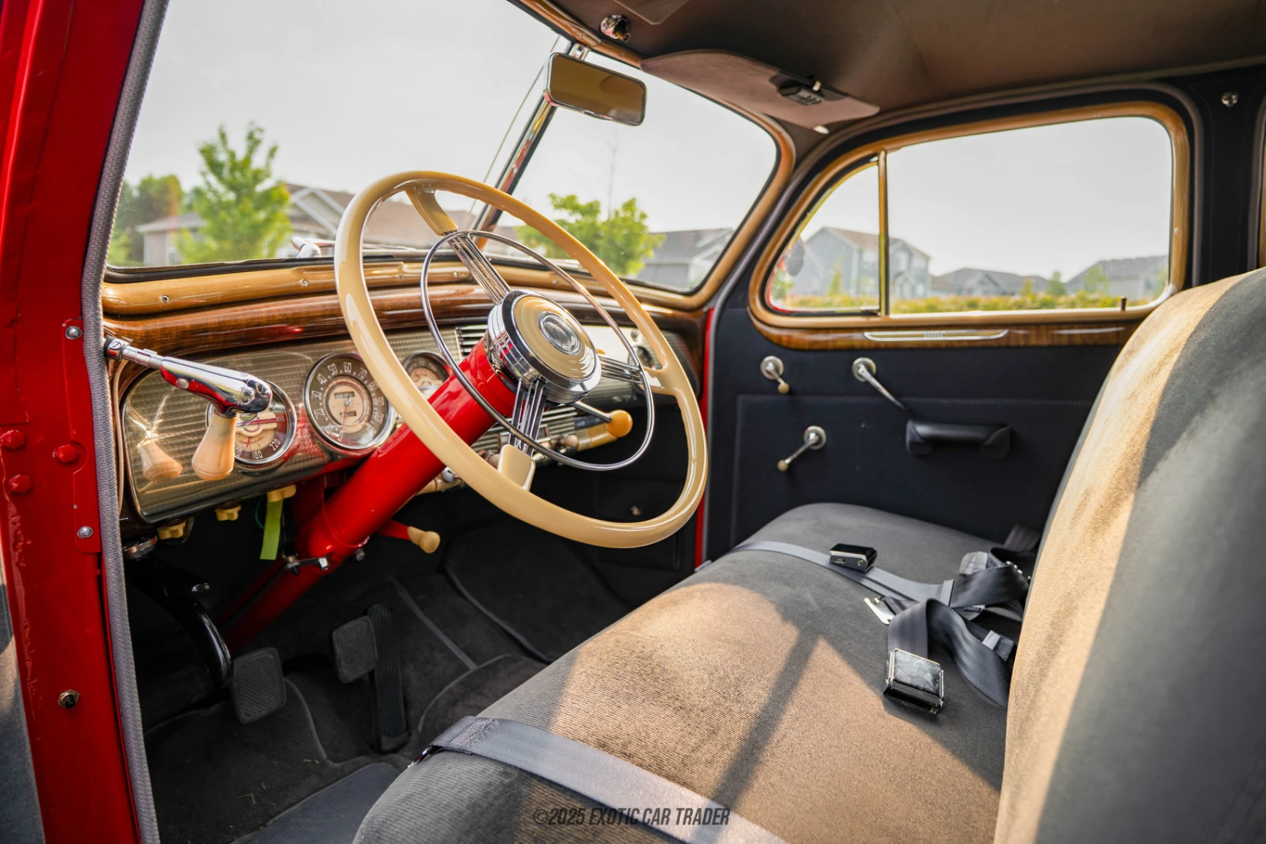 1940 Buick Limited - Interior Photo