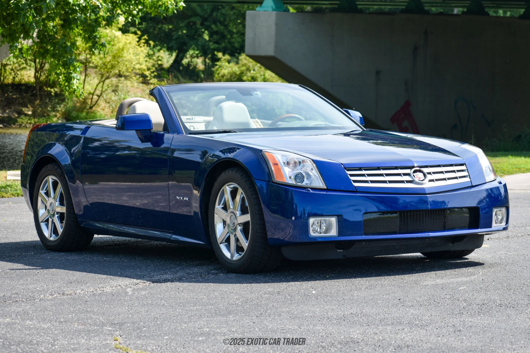 2004 Cadillac XLR - Overview Photo
