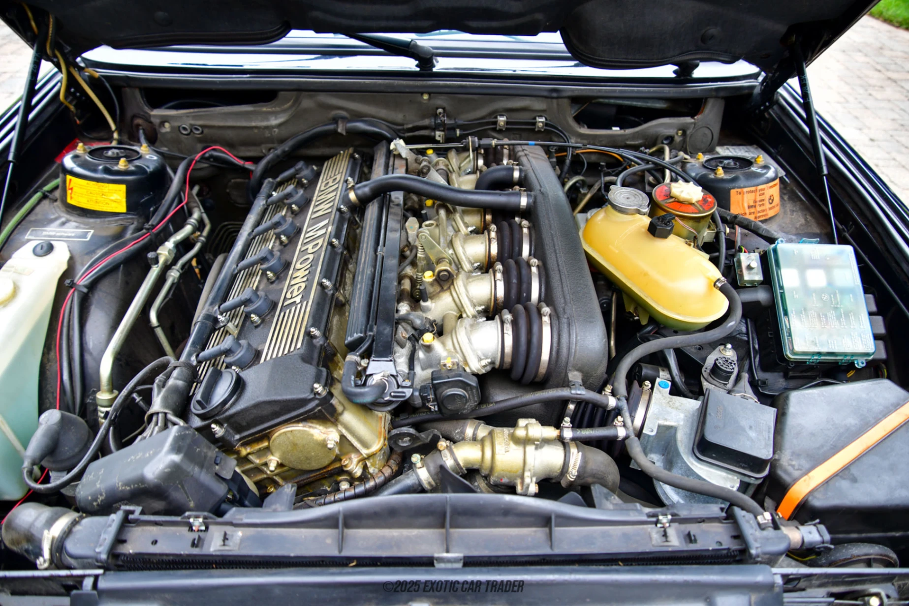 1988 BMW M5 - Engine Photo