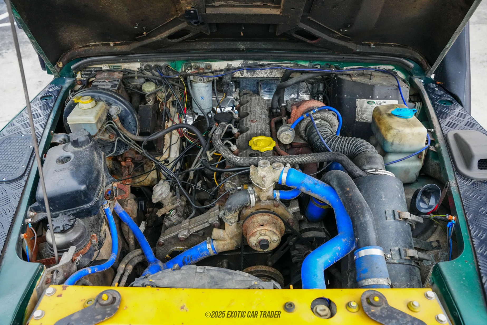 1993 Land Rover Defender 90 - Engine Photo