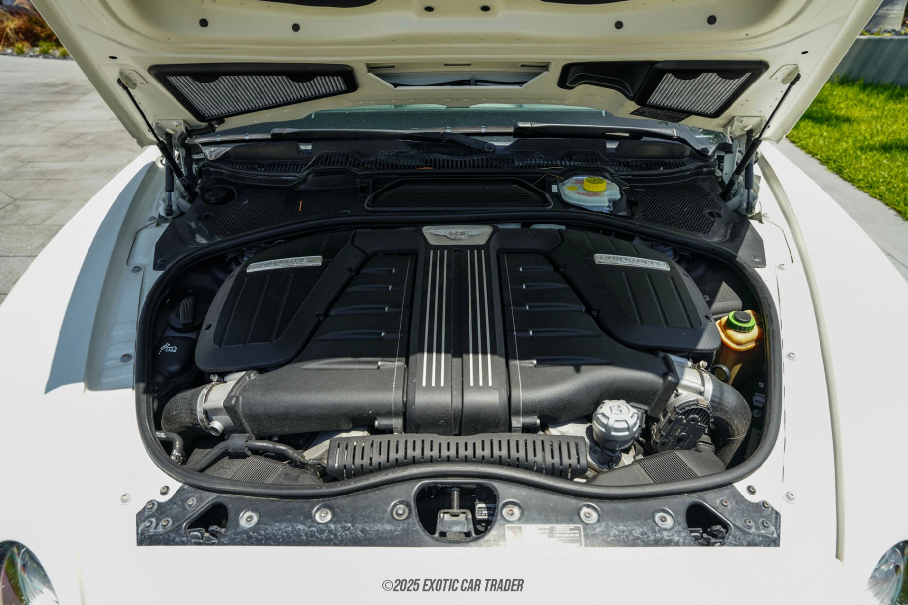 2015 Bentley Continental - Engine Photo