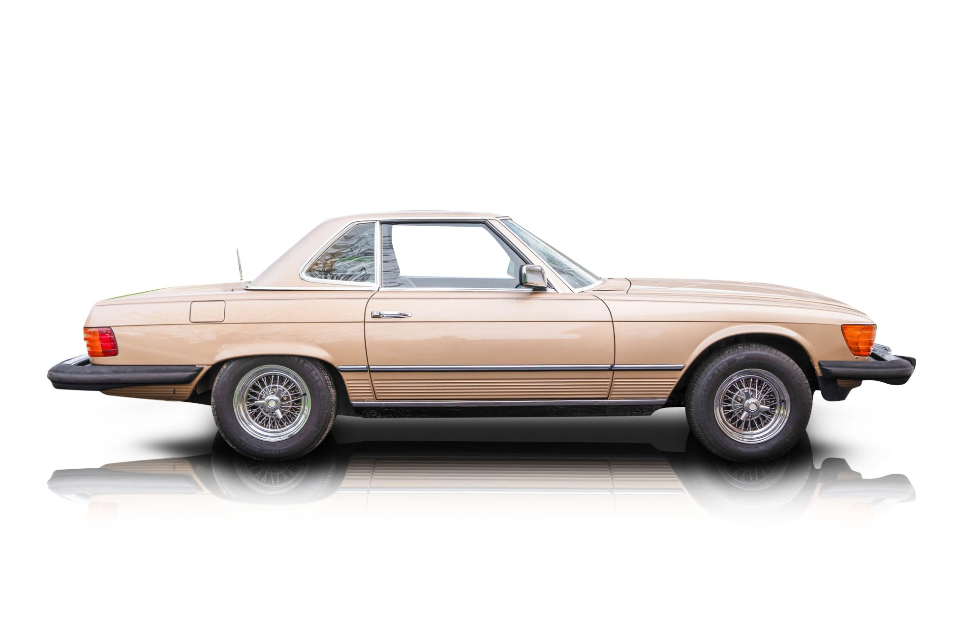 An incredible side shot photo of a Mercedes-Benz 380SL that you should buy.