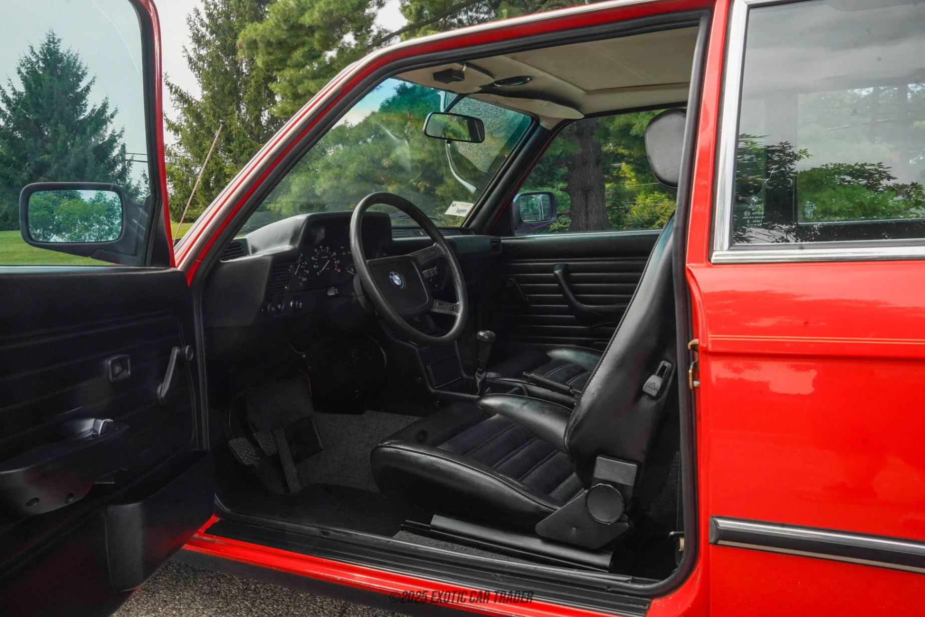 1983 BMW 320i - Interior Photo