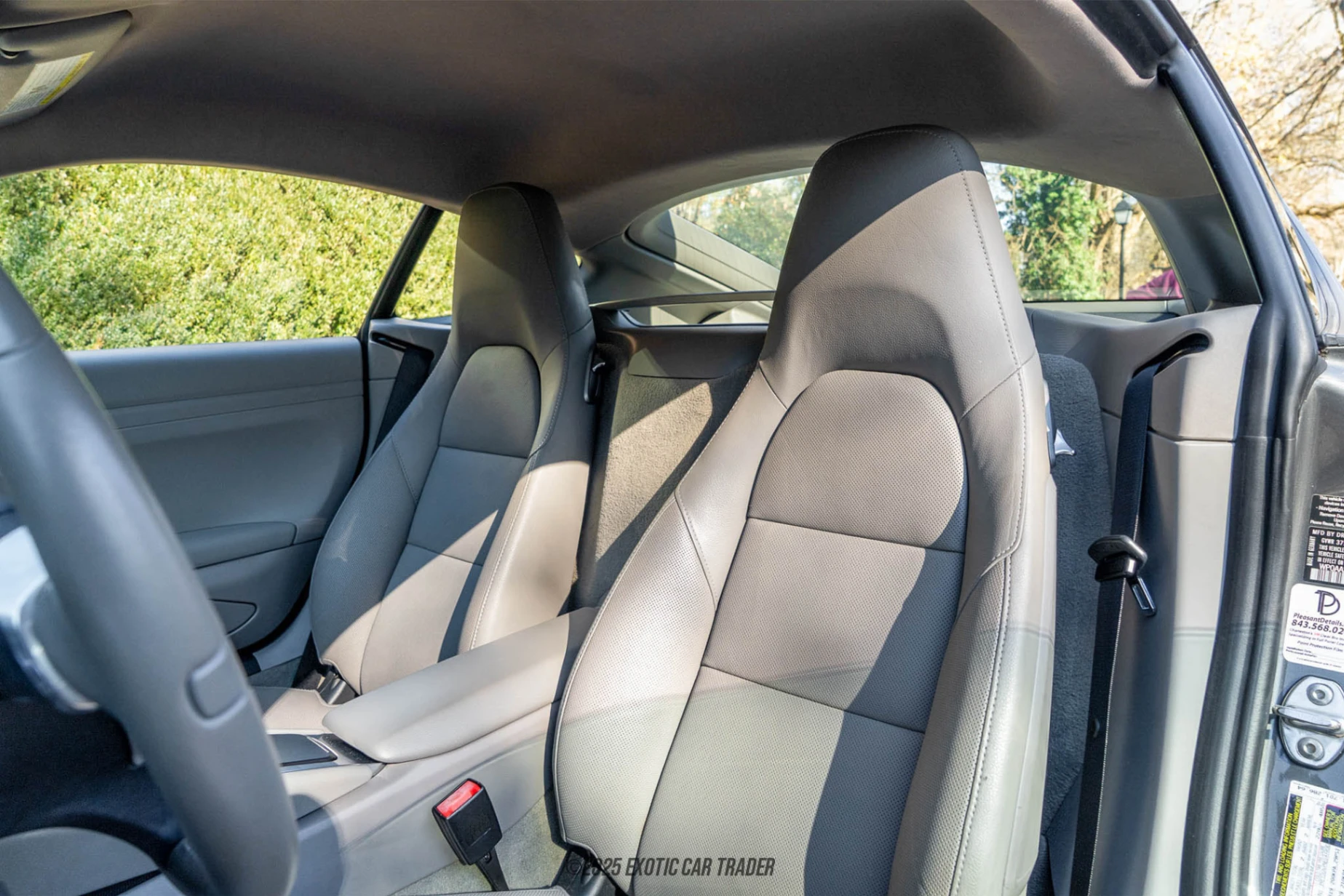 Porsche Cayman Porsche Cayman - Interior