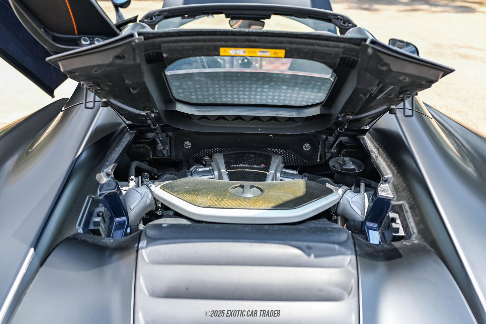 2013 McLaren MP4-12C - Engine Photo