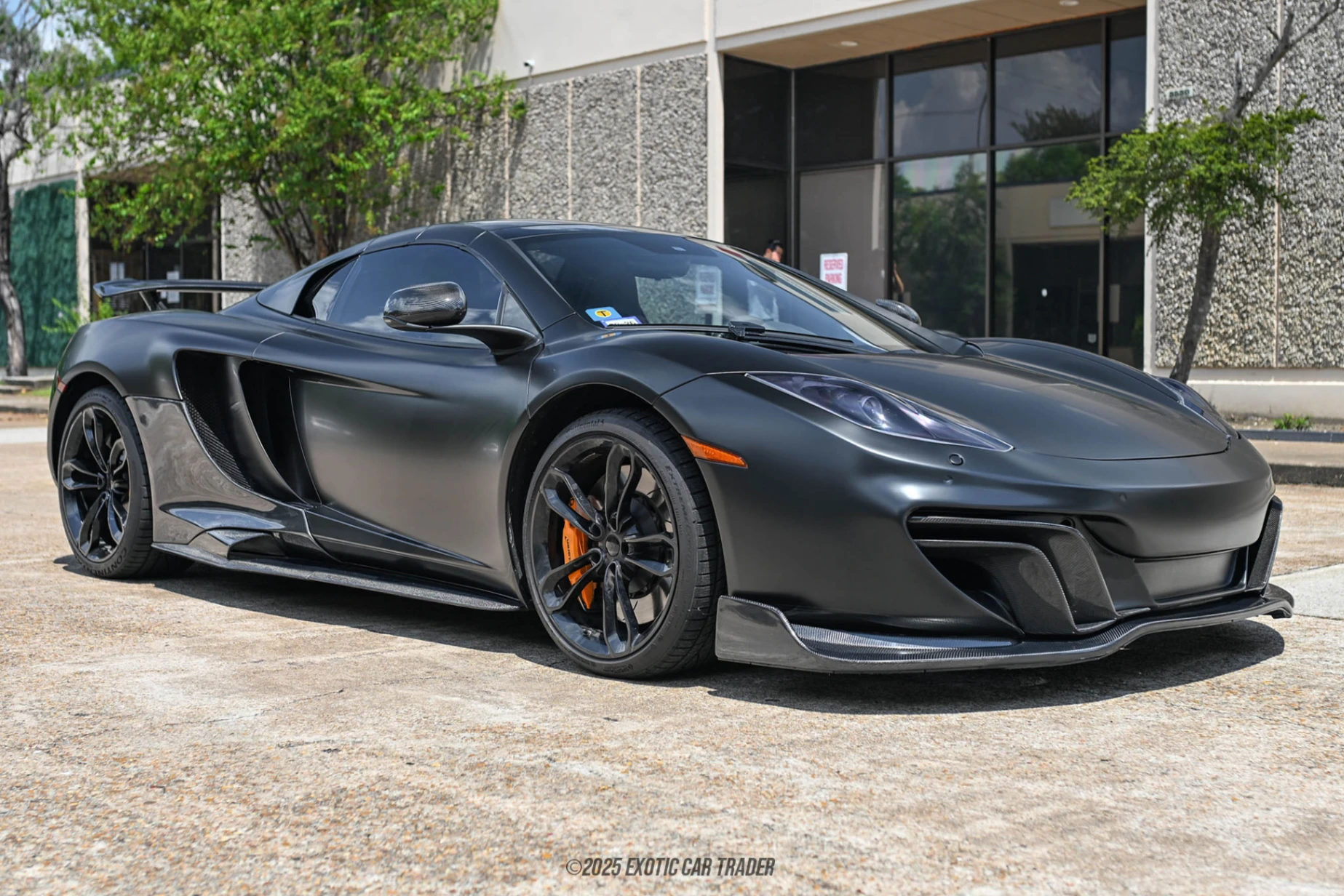 2013 McLaren MP4-12C - Overview Photo