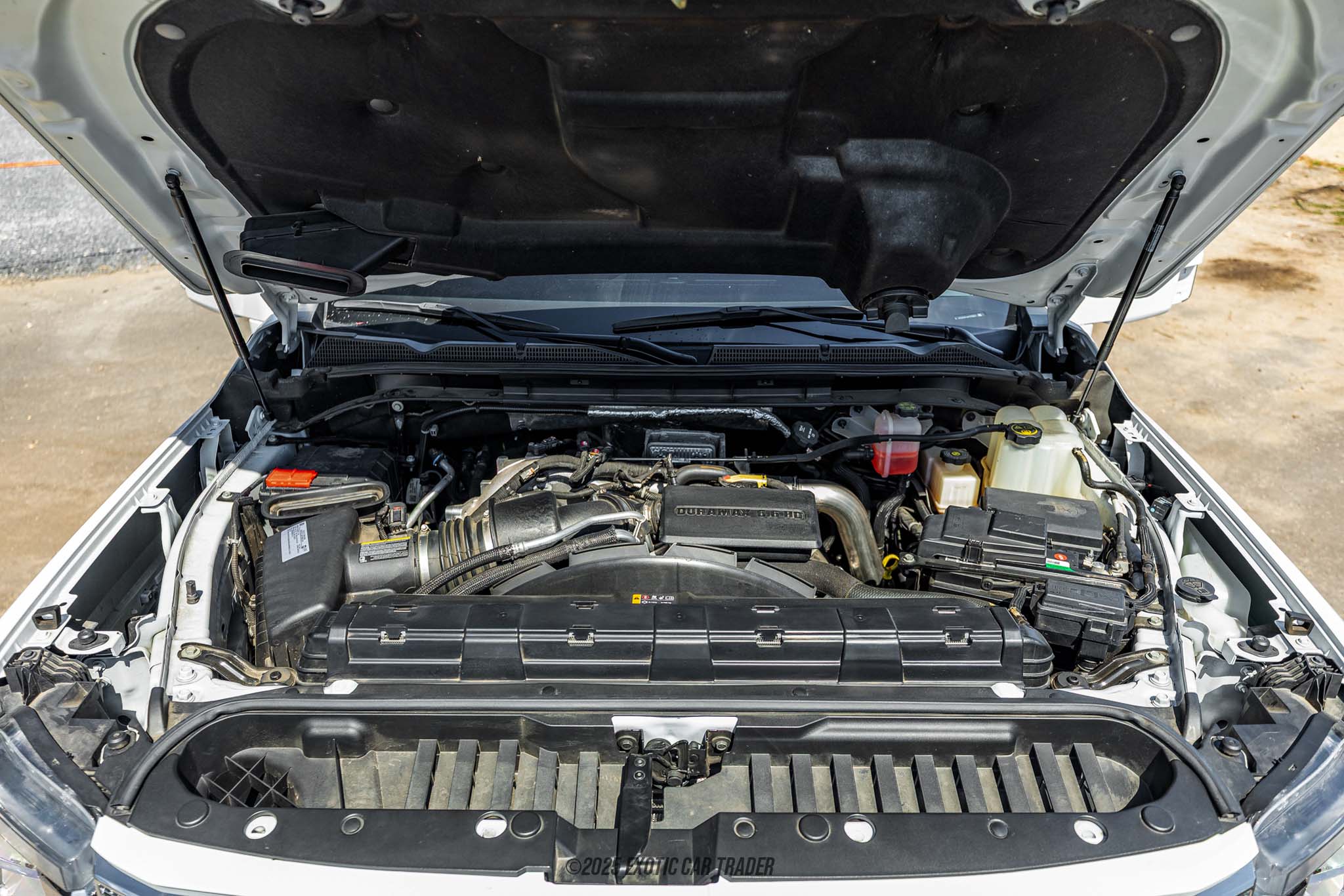 2021 GMC Sierra 2500 - Engine Photo