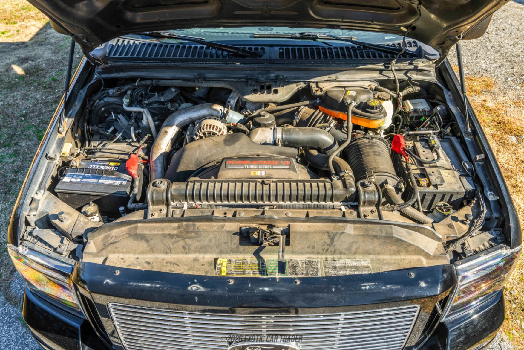 2005 Ford F-350 - Engine Photo