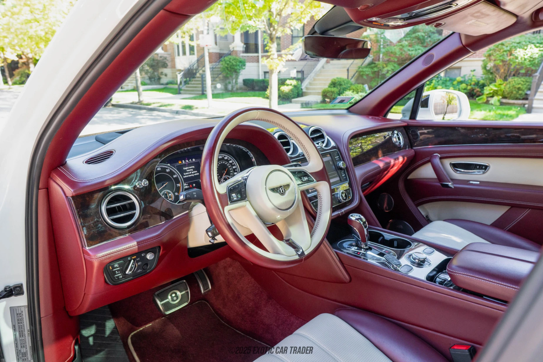 2019 Bentley Bentayga - Interior Photo