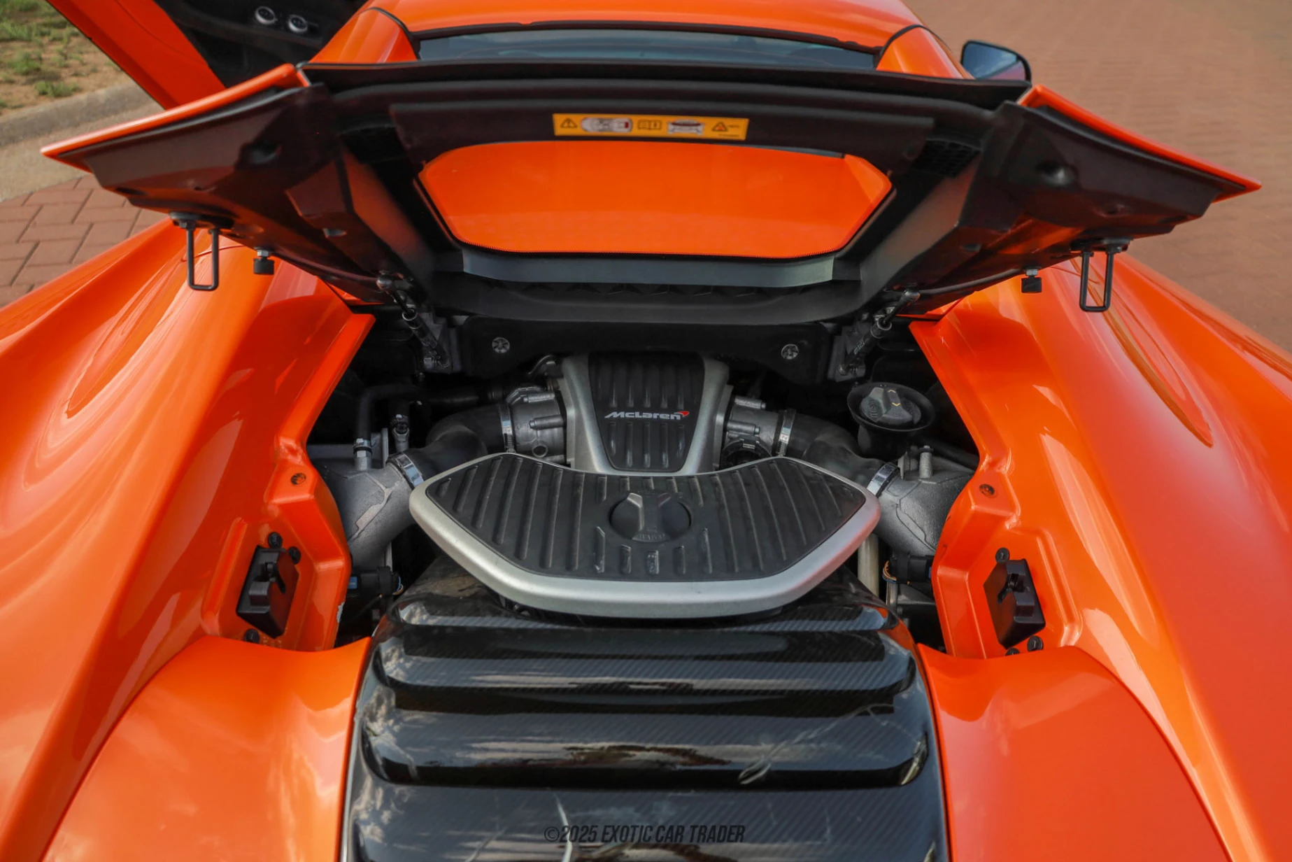2015 McLaren 650S - Engine Photo