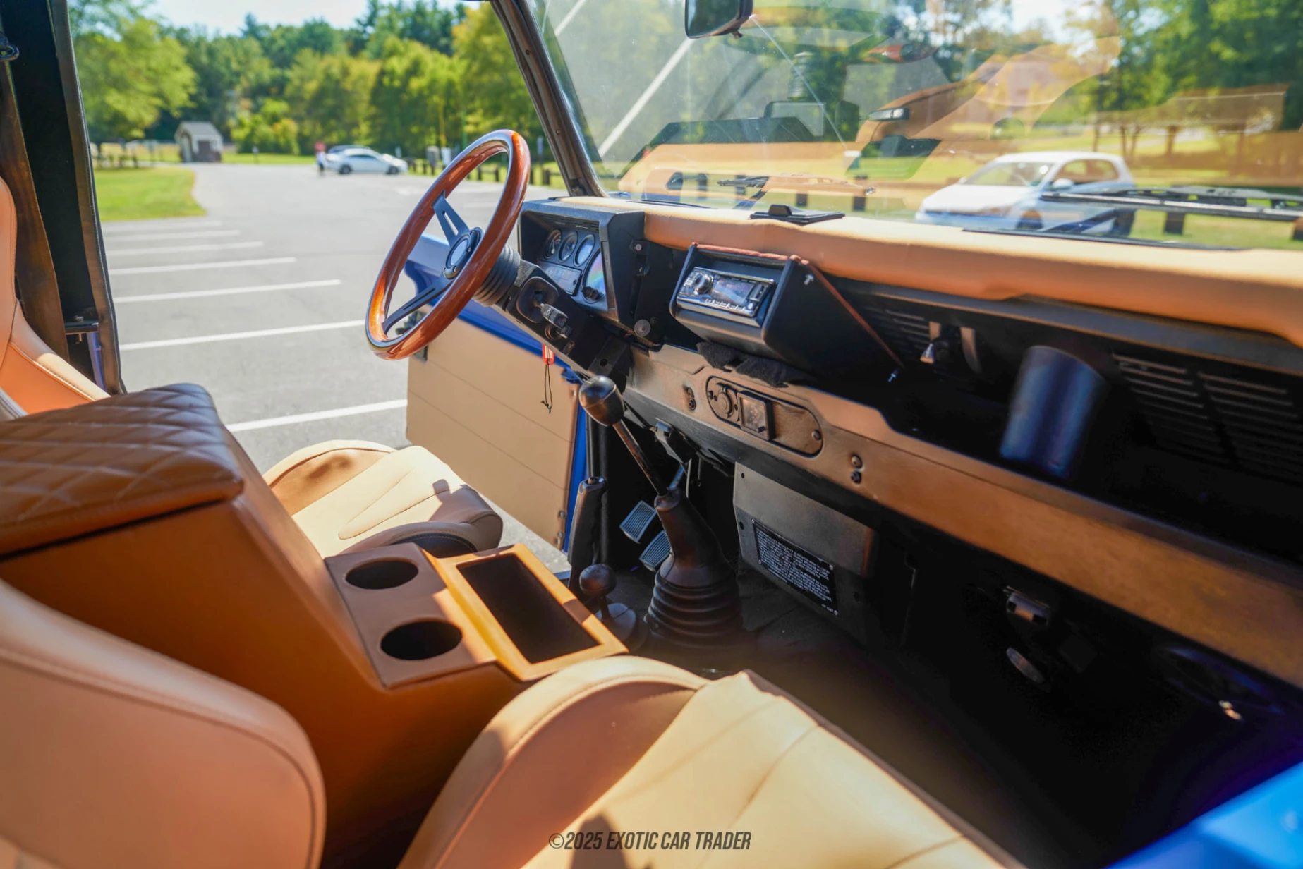 1990 Land Rover Defender 90 - Interior Photo