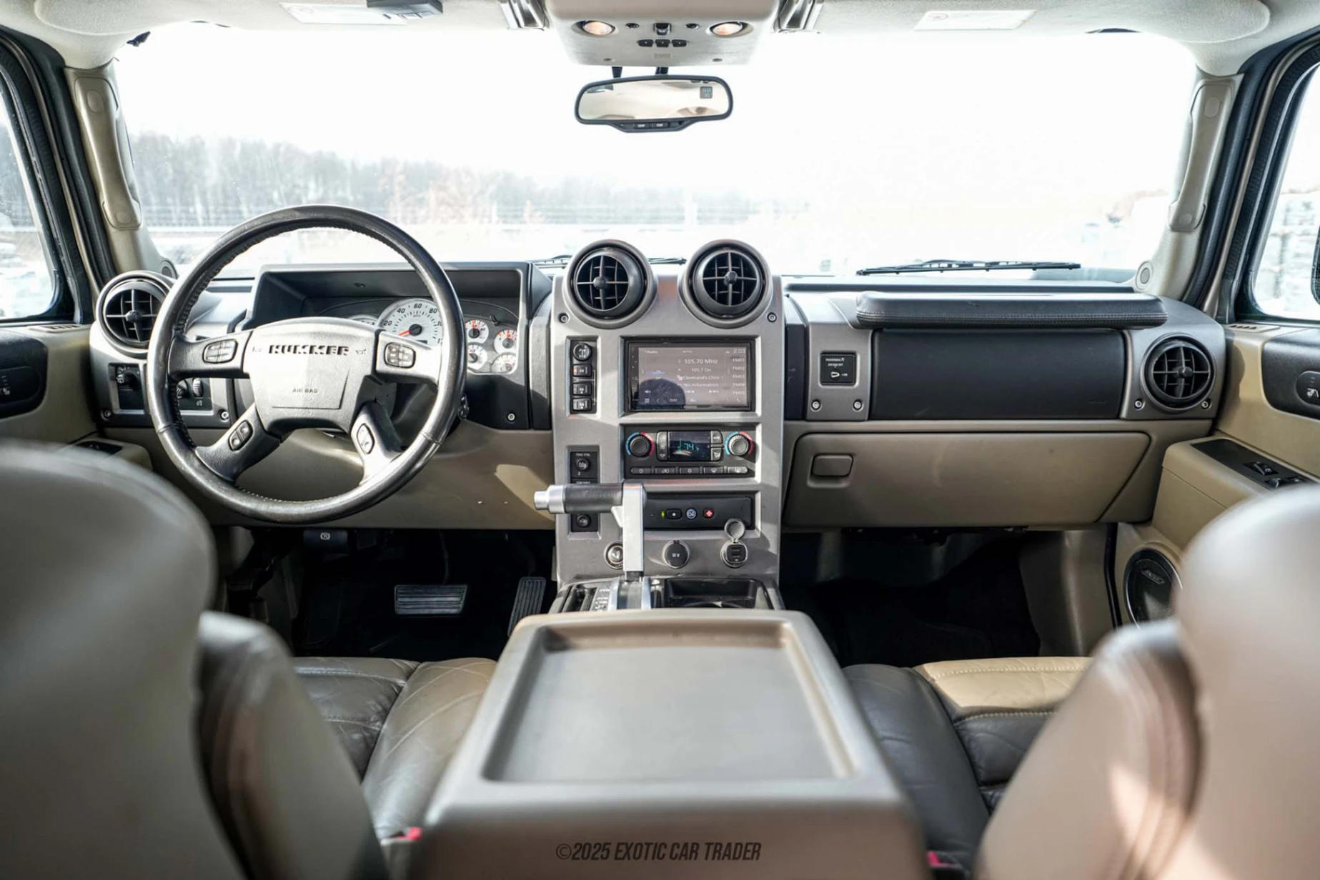 Hummer H2 Hummer H2 - Interior