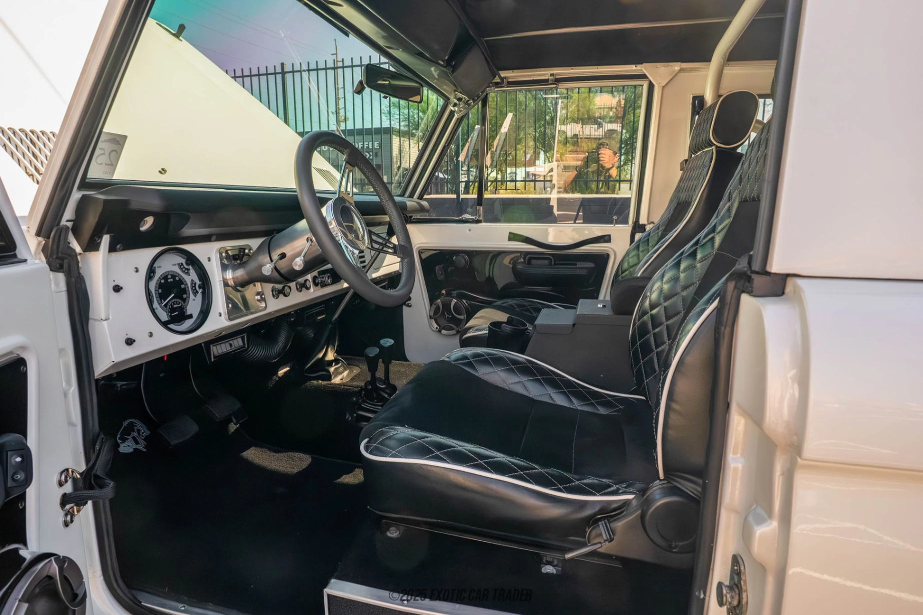Ford Bronco Ford Bronco - Interior
