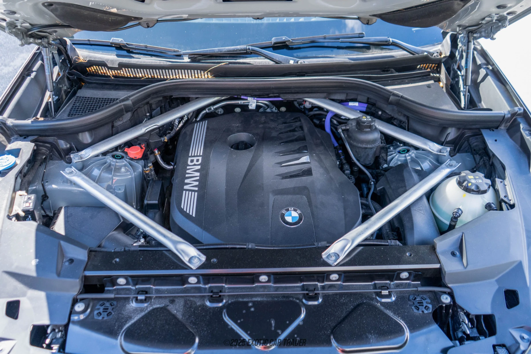 2025 BMW X5 - Engine Photo